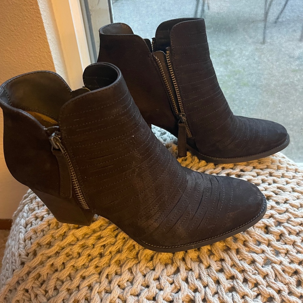 Paul Green Black Suede Booties Size 9